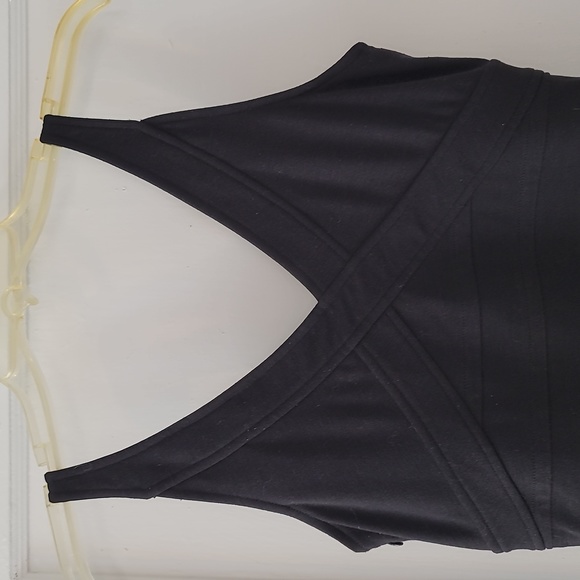 Little Black Dress - Picture 4 of 7